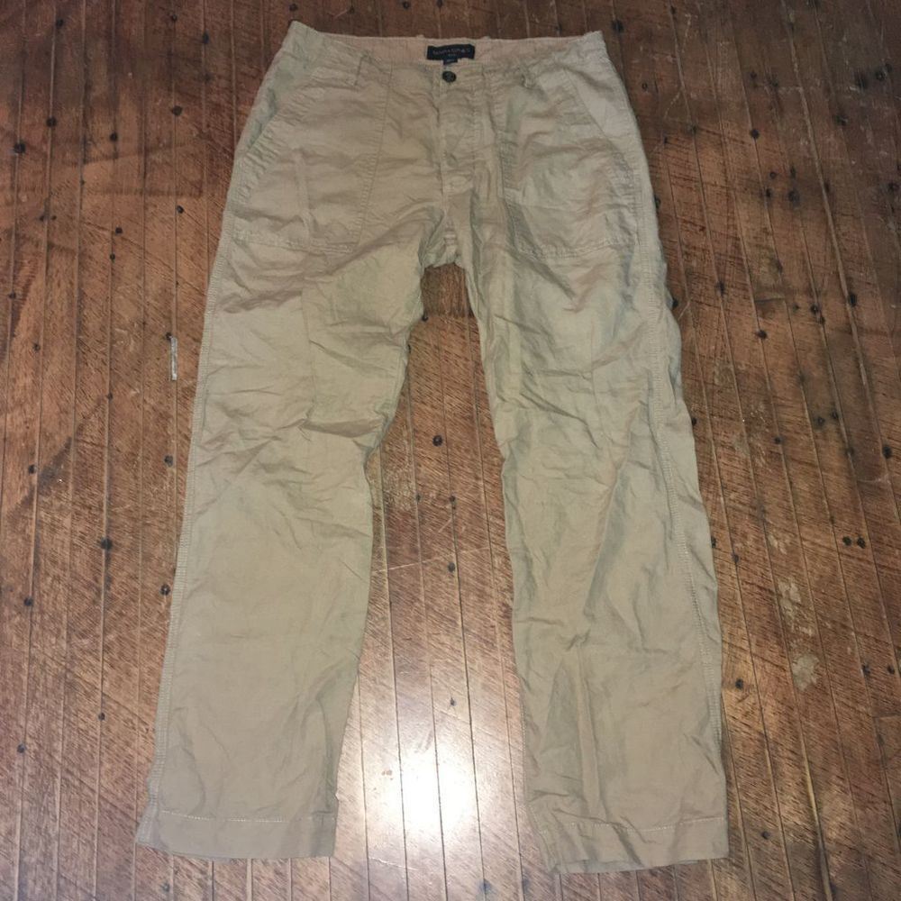 Banana Republic Factory lightweight 32x32 straight leg slacks